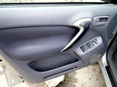 2001 Toyota RAV4   - Photo 31 - Uniontown, PA 15401