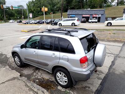 2001 Toyota RAV4   - Photo 4 - Uniontown, PA 15401