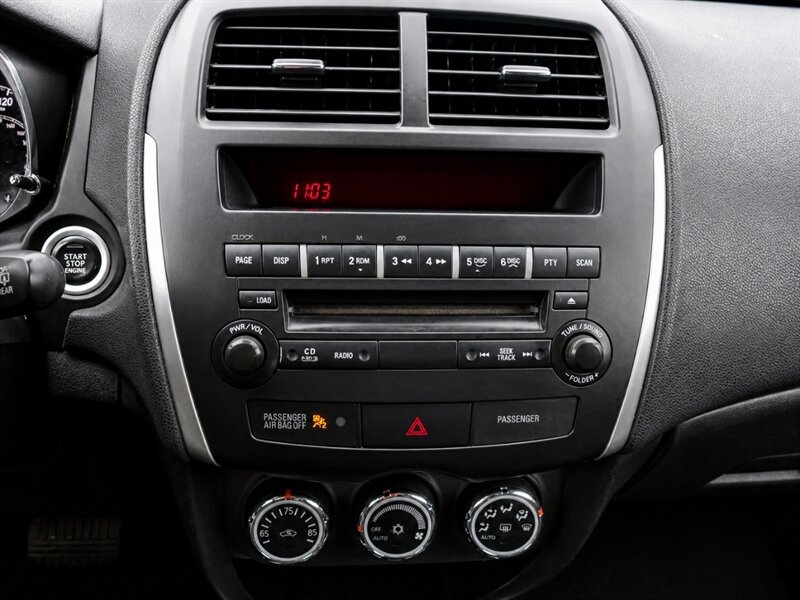 2013 Mitsubishi Outlander Sport SE   - Photo 17 - Uniontown, PA 15401