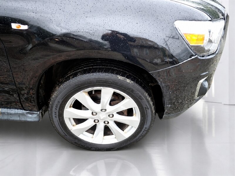 2013 Mitsubishi Outlander Sport SE   - Photo 7 - Uniontown, PA 15401