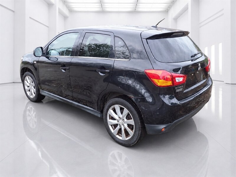 2013 Mitsubishi Outlander Sport SE   - Photo 4 - Uniontown, PA 15401