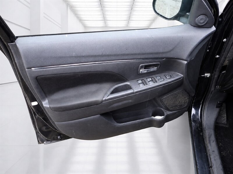 2013 Mitsubishi Outlander Sport SE   - Photo 25 - Uniontown, PA 15401