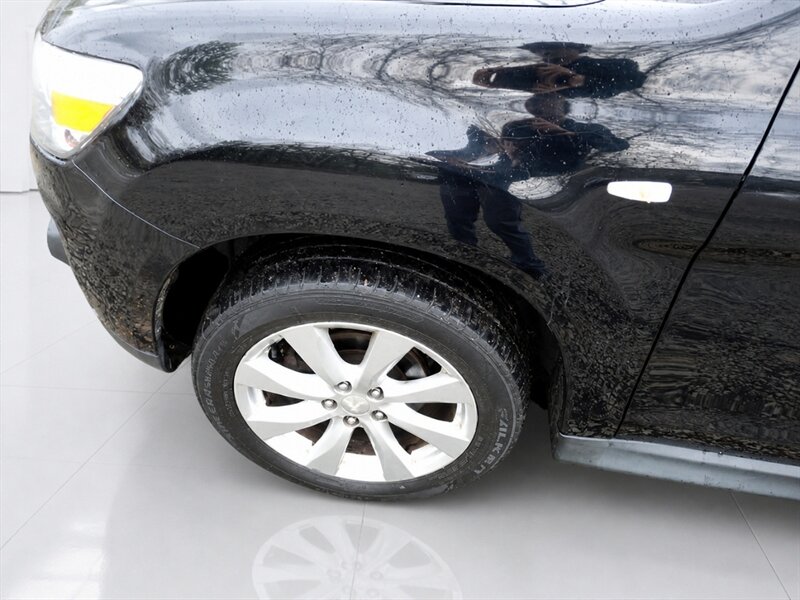 2013 Mitsubishi Outlander Sport SE   - Photo 11 - Uniontown, PA 15401