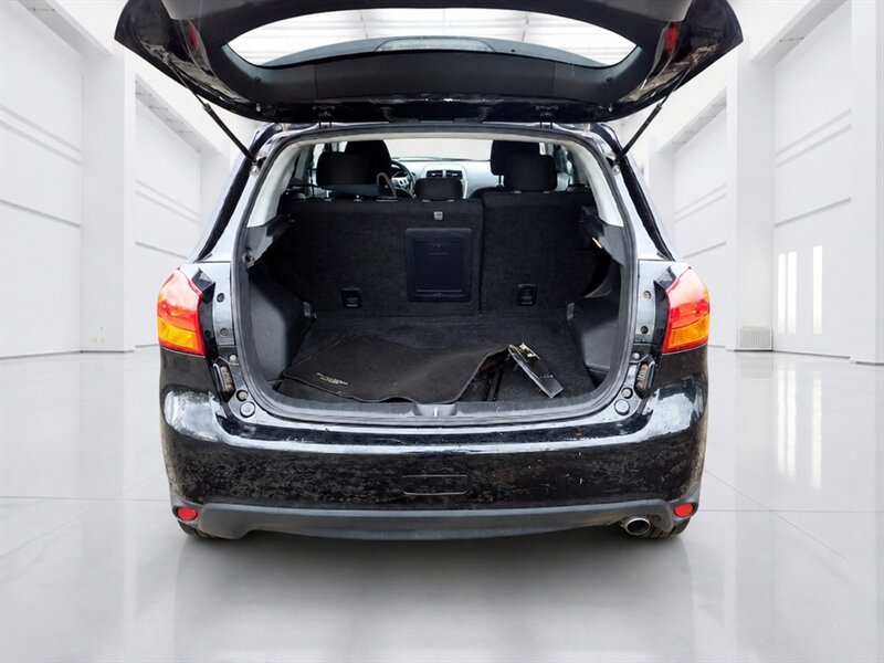 2013 Mitsubishi Outlander Sport SE   - Photo 24 - Uniontown, PA 15401