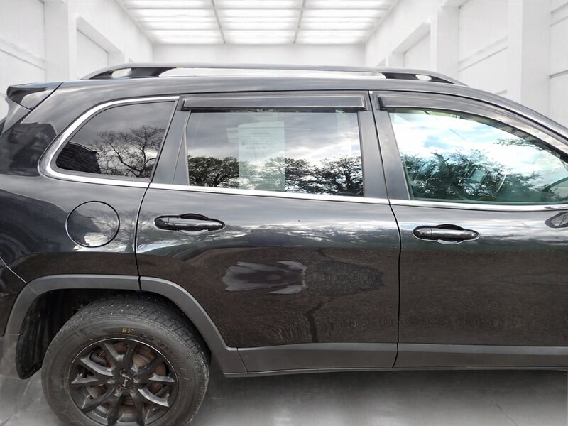 2015 Jeep Cherokee Latitude   - Photo 19 - Uniontown, PA 15401