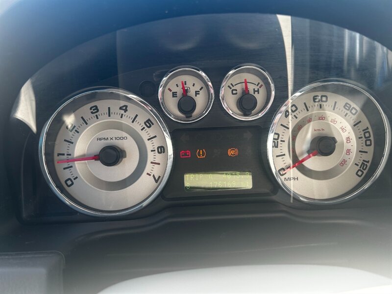 2010 Ford Edge SEL   - Photo 32 - Uniontown, PA 15401