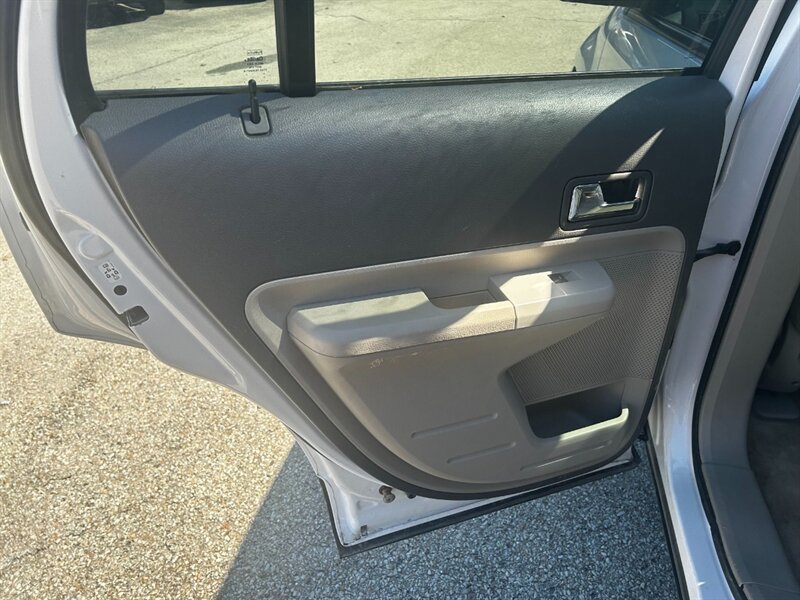 2010 Ford Edge SEL   - Photo 27 - Uniontown, PA 15401