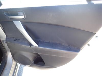 2010 Mazda Mazda3 s Sport   - Photo 24 - Uniontown, PA 15401