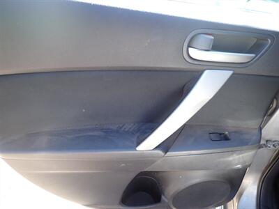 2010 Mazda Mazda3 s Sport   - Photo 22 - Uniontown, PA 15401
