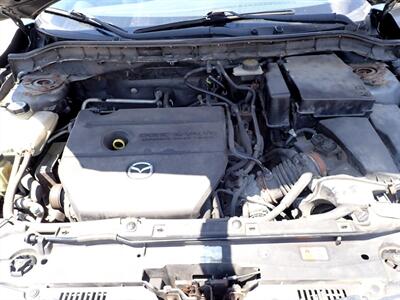 2011 Mazda Mazda3 i Touring   - Photo 8 - Uniontown, PA 15401