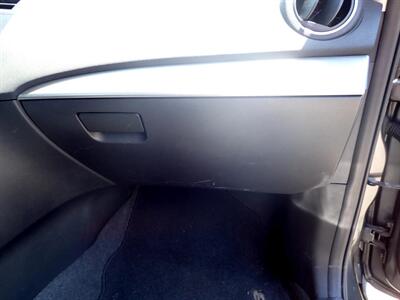 2011 Mazda Mazda3 i Touring   - Photo 32 - Uniontown, PA 15401