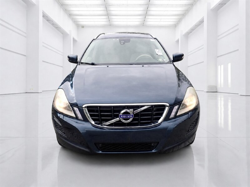 2011 Volvo XC60 3.2   - Photo 6 - Uniontown, PA 15401