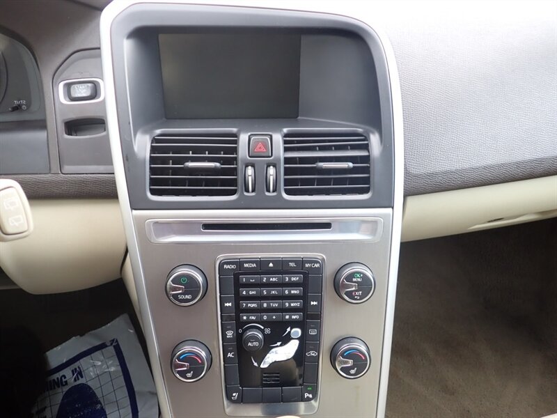 2011 Volvo XC60 3.2   - Photo 30 - Uniontown, PA 15401