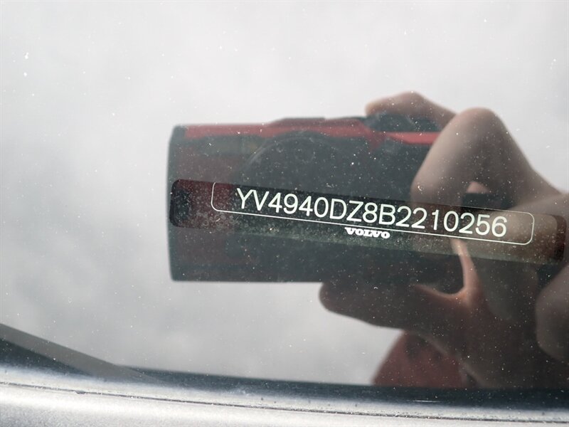 2011 Volvo XC60 3.2   - Photo 35 - Uniontown, PA 15401