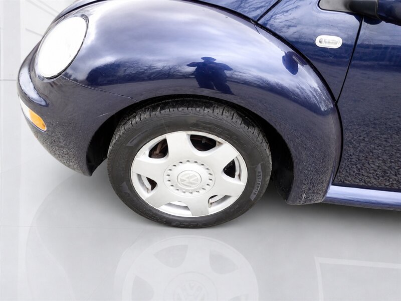 2002 Volkswagen Beetle GLS   - Photo 10 - Uniontown, PA 15401