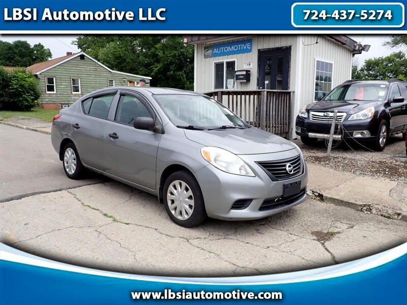 2014 Nissan Versa 1.6 S  