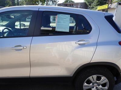 2017 Chevrolet Trax LS   - Photo 20 - Uniontown, PA 15401