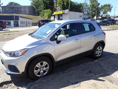 2017 Chevrolet Trax LS   - Photo 9 - Uniontown, PA 15401