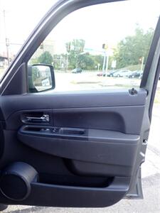 2012 Jeep Liberty Sport   - Photo 32 - Uniontown, PA 15401