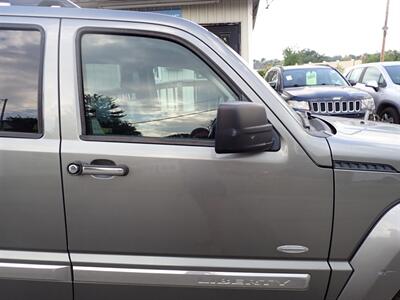 2012 Jeep Liberty Sport   - Photo 12 - Uniontown, PA 15401