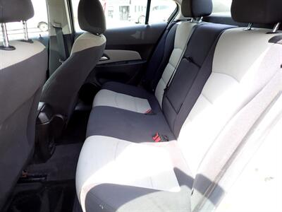 2014 Chevrolet Cruze LS Auto   - Photo 7 - Uniontown, PA 15401