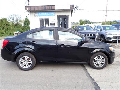 2012 Chevrolet Sonic LT   - Photo 2 - Uniontown, PA 15401