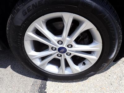2017 Ford Escape SE   - Photo 11 - Uniontown, PA 15401