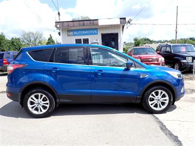 2017 Ford Escape SE   - Photo 2 - Uniontown, PA 15401