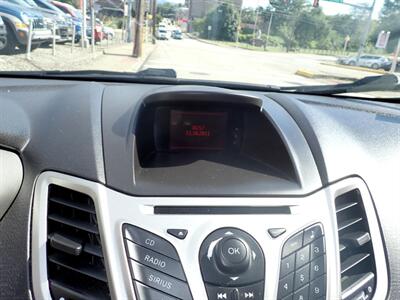 2011 Ford Fiesta SE   - Photo 24 - Uniontown, PA 15401
