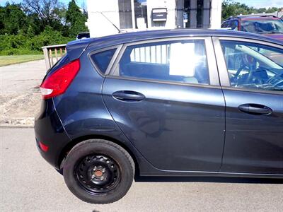 2011 Ford Fiesta SE   - Photo 12 - Uniontown, PA 15401