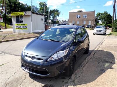 2011 Ford Fiesta SE   - Photo 8 - Uniontown, PA 15401