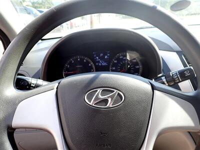 2012 Hyundai ACCENT GLS   - Photo 28 - Uniontown, PA 15401