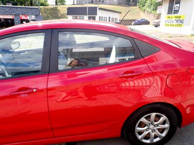 2012 Hyundai ACCENT GLS   - Photo 17 - Uniontown, PA 15401