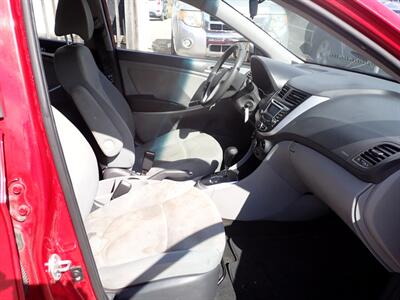2012 Hyundai ACCENT GLS   - Photo 6 - Uniontown, PA 15401