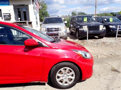 2012 Hyundai ACCENT GLS   - Photo 14 - Uniontown, PA 15401