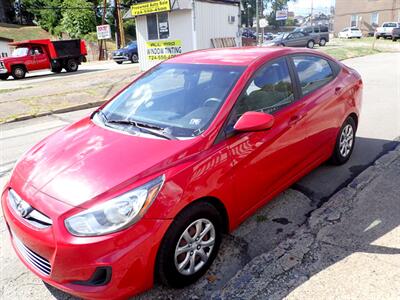 2012 Hyundai ACCENT GLS   - Photo 8 - Uniontown, PA 15401