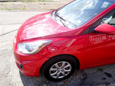 2012 Hyundai ACCENT GLS   - Photo 15 - Uniontown, PA 15401