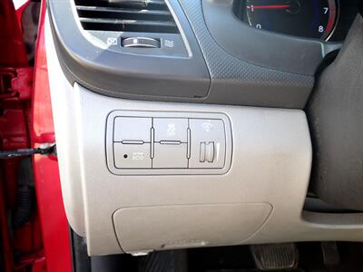 2012 Hyundai ACCENT GLS   - Photo 23 - Uniontown, PA 15401
