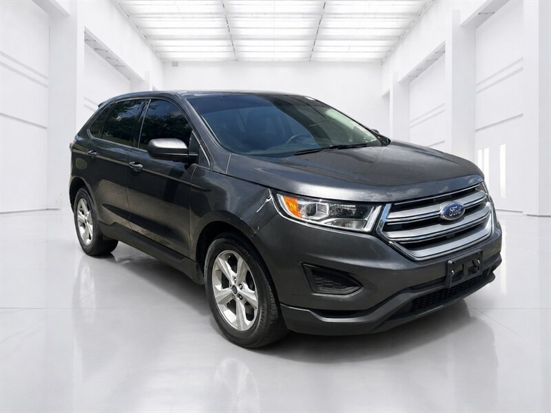 2016 Ford Edge SE  