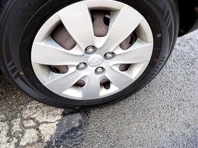 2009 Hyundai ACCENT GS   - Photo 14 - Uniontown, PA 15401