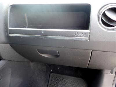 2012 Jeep Compass Latitude   - Photo 33 - Uniontown, PA 15401