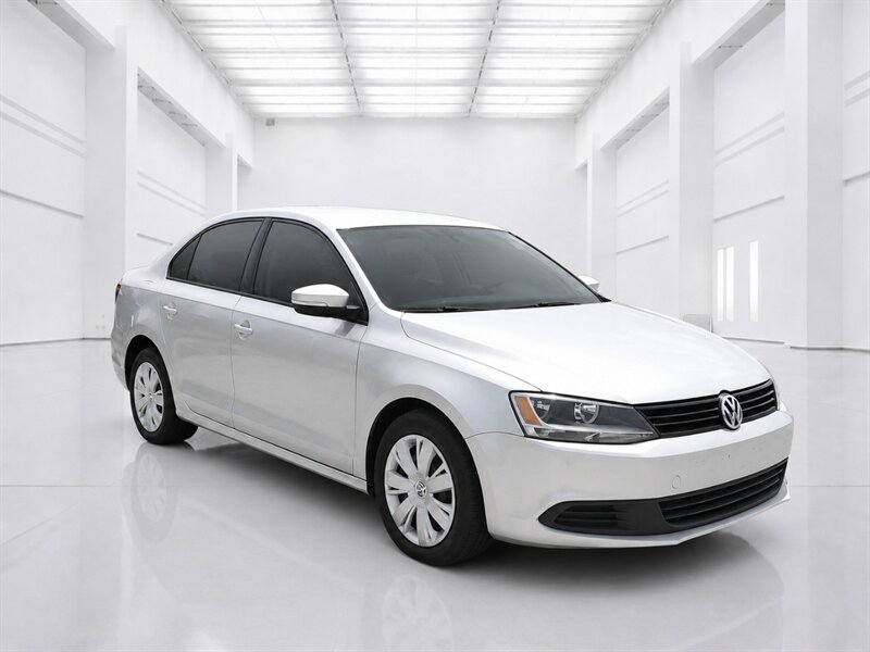 2011 Volkswagen Jetta SE PZEV   - Photo 1 - Uniontown, PA 15401