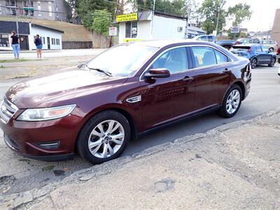 2012 Ford Taurus SEL   - Photo 4 - Uniontown, PA 15401