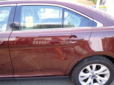 2012 Ford Taurus SEL   - Photo 21 - Uniontown, PA 15401