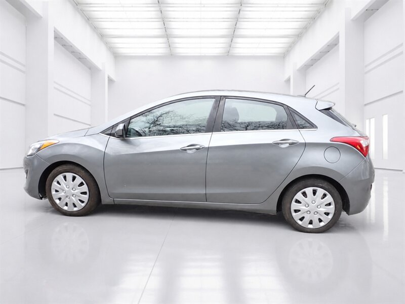2017 Hyundai Elantra GT   - Photo 4 - Uniontown, PA 15401