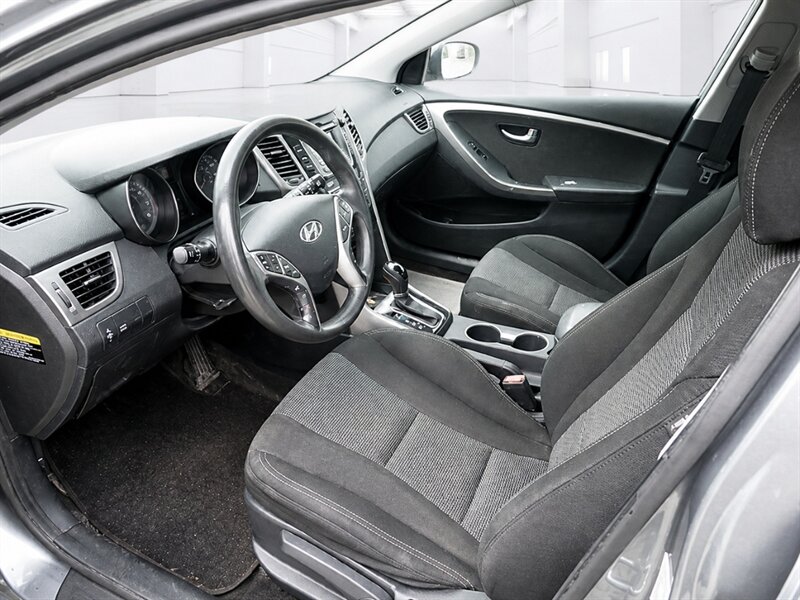2017 Hyundai Elantra GT   - Photo 7 - Uniontown, PA 15401