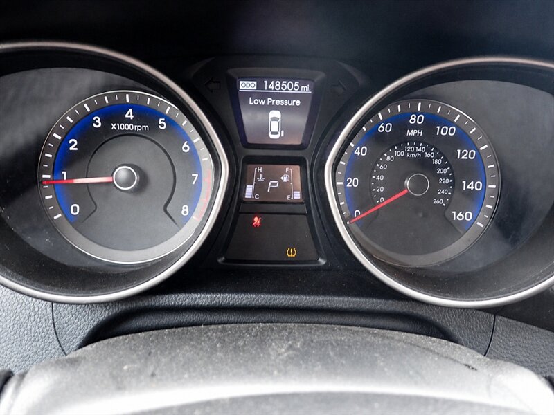 2017 Hyundai Elantra GT   - Photo 12 - Uniontown, PA 15401