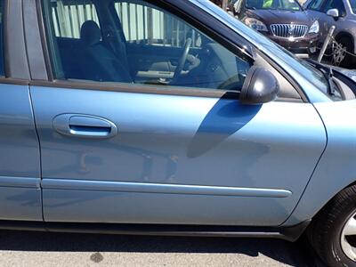 2005 Ford Taurus SE   - Photo 13 - Uniontown, PA 15401