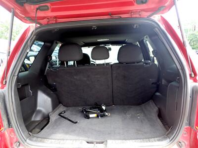 2010 Ford Escape XLT   - Photo 12 - Uniontown, PA 15401