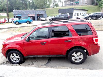 2010 Ford Escape XLT   - Photo 4 - Uniontown, PA 15401